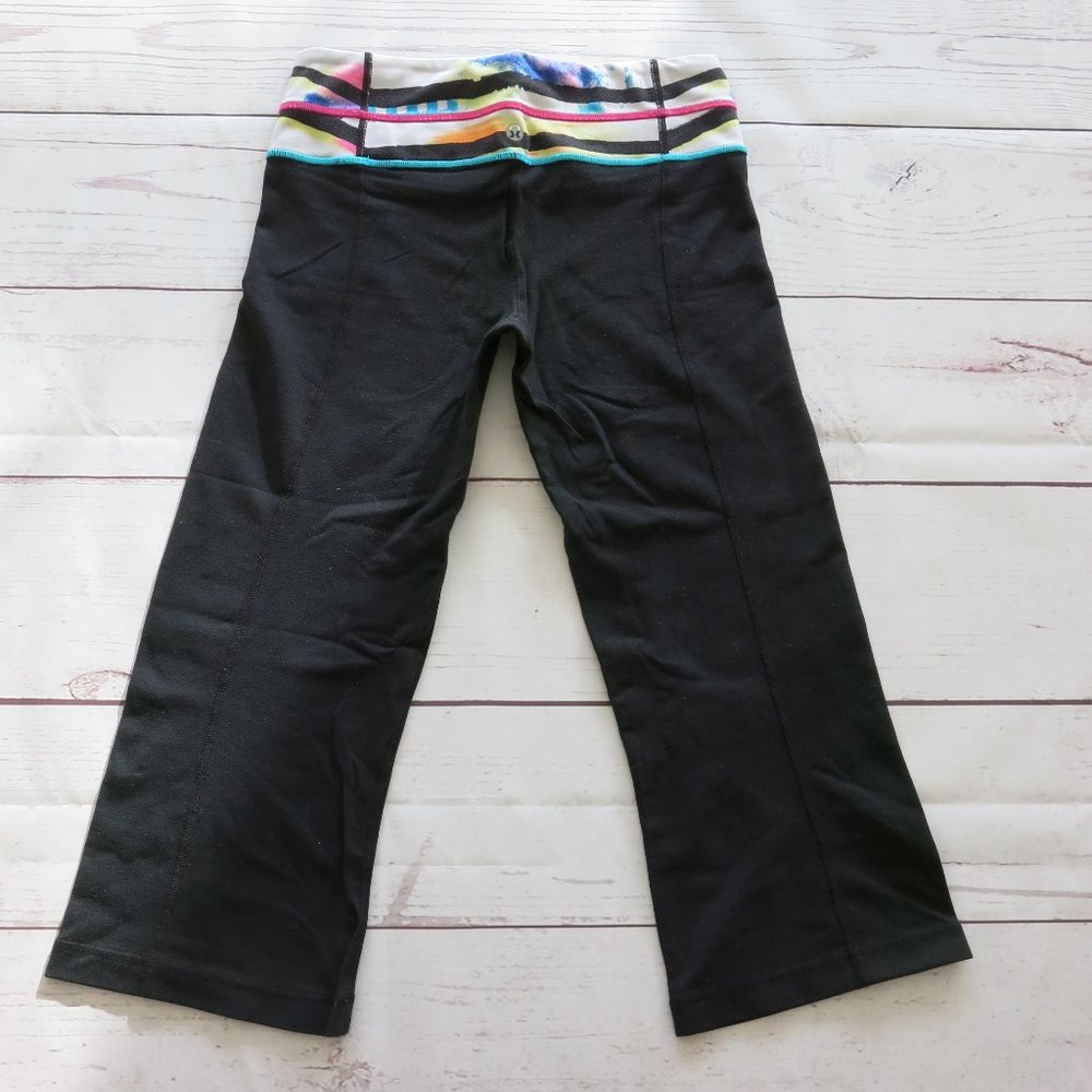 Lululemon Athletica Multicolor/ All Black Reversible Groove Crop Leggings Size 4